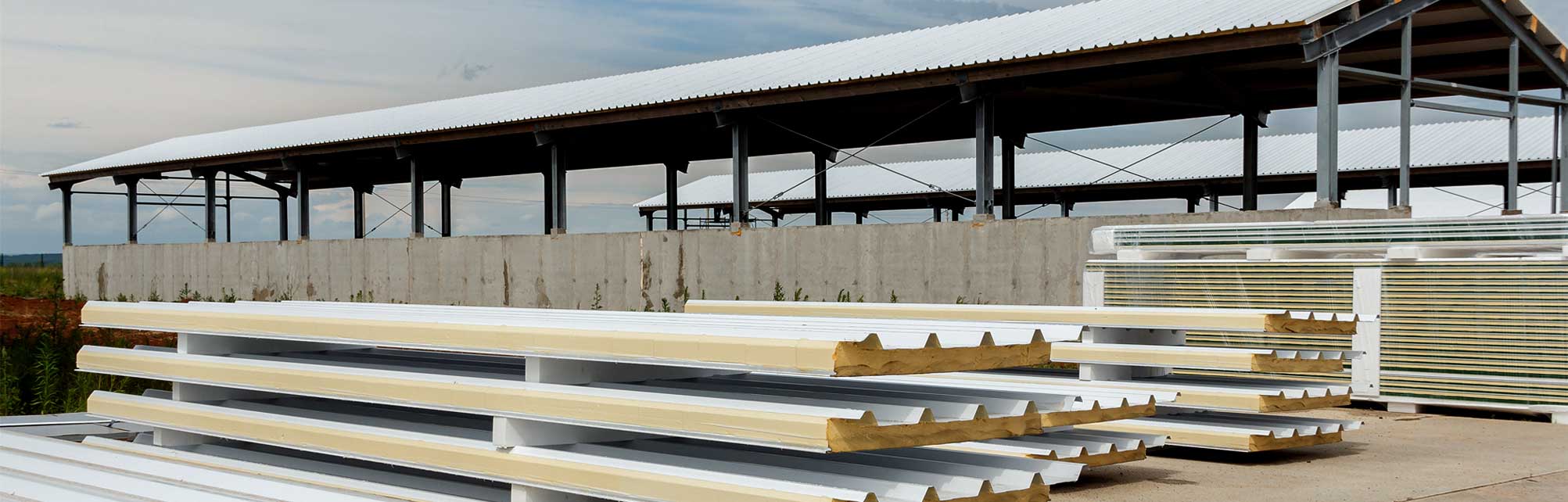 Freeman-Roofing-Insulated-Panel-Banner-v2
